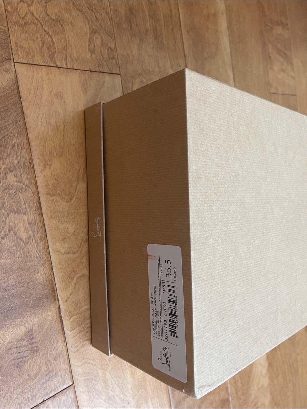 Christian Louboutin Brown Box with White Logo - Picture 8 of 9